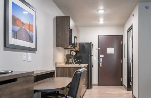 Westgate Hotel | 2 Perfect Rooms with Fully Equipped Kitchen for Family Travels in Camp Lejeune