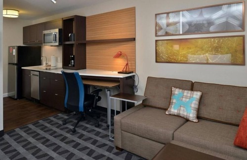 Morrisville Hotel | 2 Pet-Friendly Studios with Full Kitchen and Breakfast – Ideal for Long Stays