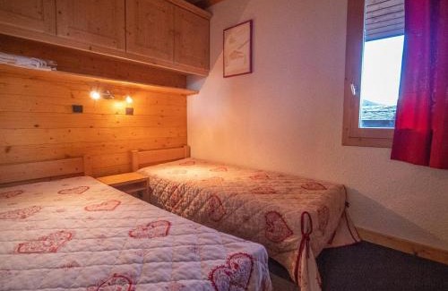 Les Avanchers-Valmorel Apartment | 2 pièces à Valmorel, proche pistes & ESF, balcon - FR-1-356-226