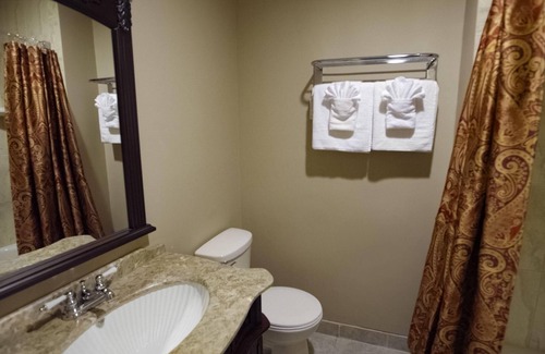 Dartmouth Apartment | 2 Queen Bed – Room 2 - Hearthstone Inn Boutique Hotel Halifax – Dartmouth