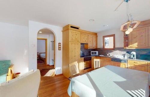 Celerina-Schlarigna Apartment | 2-room apartment on the ground floor, with about 60 m2.