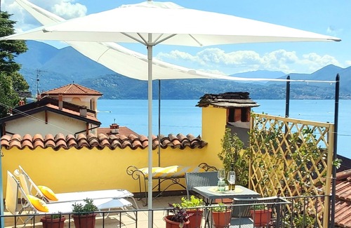 Cannero Riviera Apartment | 2-room apartment with 3 balconies and fantastic lake view