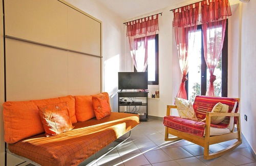 Gonte Apartment | 2-room apartment with balcony in a quiet and sunny panoramic location