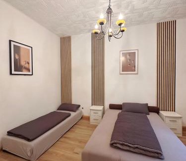 Hochemmerich Apartment | 2 Schlafenzimmer 5 Betten