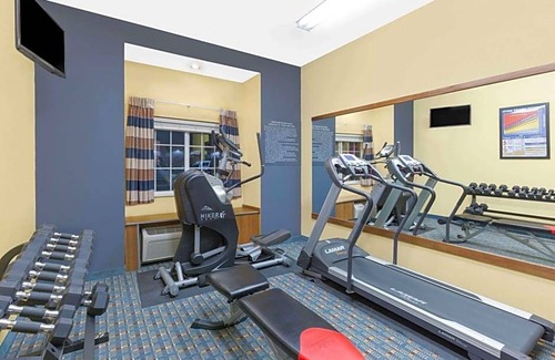 Kearney Hotel | 2-Star Hotel ∙ Microtel Inn & Suites - Kearney