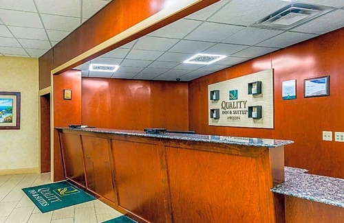 Coldwater Hotel | 2-Star Hotel ∙ Quality Inn & Suites Coldwater near I-69