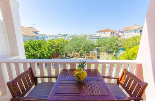 Rogoznica Apartment | 20 m² Apartment ∙ 1 bedroom ∙ 2 guests