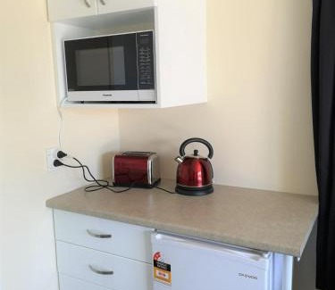 Hamilton Apartment | 20 on Gresham