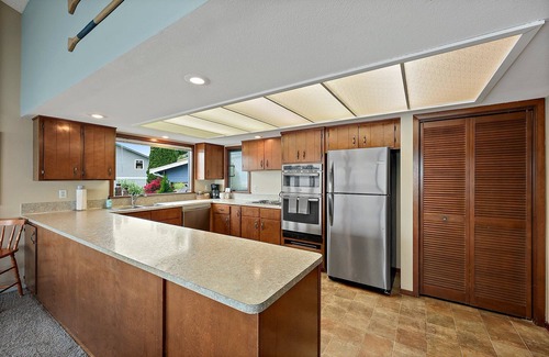 Gig Harbor House | 200' Waterfront classic home ~ Private Raft Island