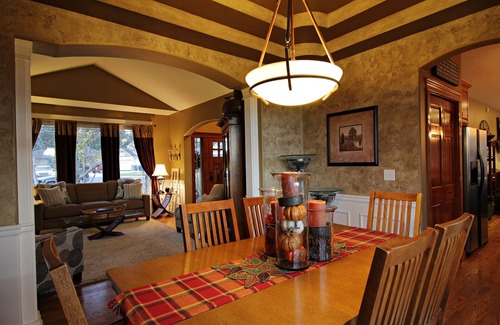 Fairwood House | 2000sf Decks, Waterfall, Hot Tub, Gym, Newly Remodeled Kitchen, Movie/Game room