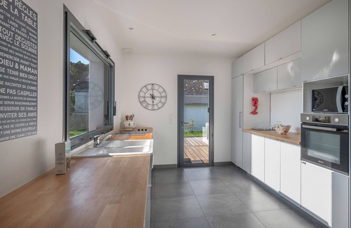 Piriac-sur-Mer Ski Chalet | 200m from beach, house for 6 adults 4 children