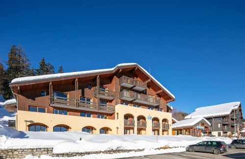 Doucy-Combelouviere Apartment | 200m from ski slopes, balcony, parking, tv, ski locker, 65m², Valmorel