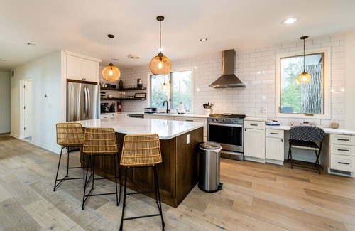 New Buffalo House | (2026 OPEN!) New Buffalo Beauty With Private Heated Pool!