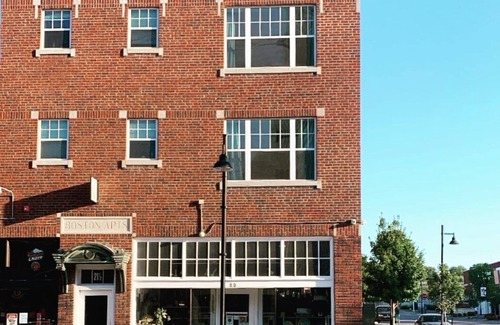 Brady Arts District House | 21 1/2 Boutique Hotel Unit 2-2