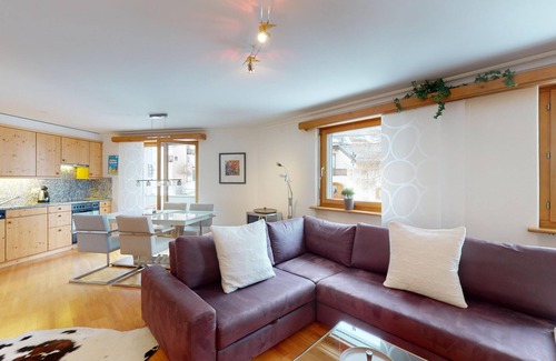 Silvaplana Apartment | 2½ -room apartment on the first floor, with lift.