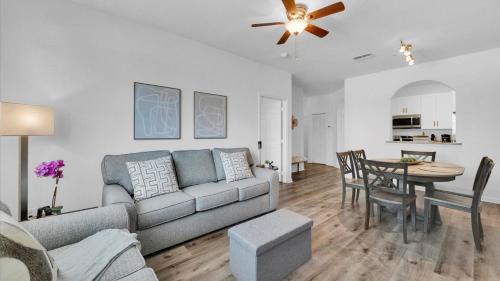 Windsor Palms House | 2303 Butterfly Palm #102