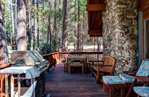 North Wawona House | 23B Robins Nest