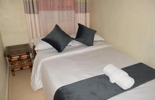 Kenya House | 24 Saba Airbnb