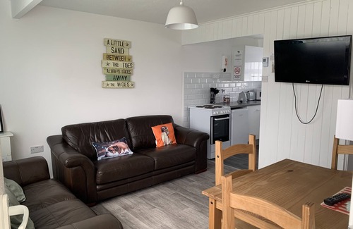 Great Yarmouth Ski Chalet | 244 sundowner