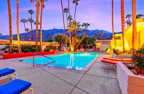 Old Las Palmas Apartment | 25%Off Nov 20-23! Great Reviews/Location -Pool/Spa