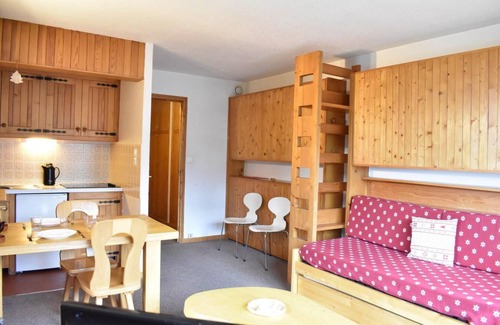Meribel Apartment | 250m from the ski slopes, Ground floor, 25m², Méribel