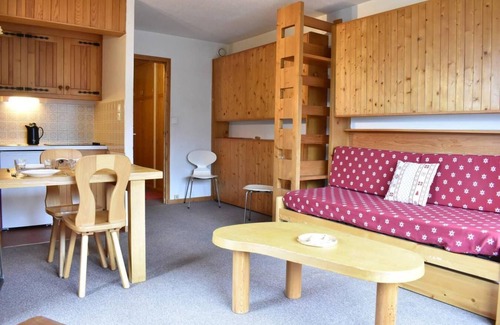 Meribel Apartment | 250m from the ski slopes, Ground floor, 25m², Méribel