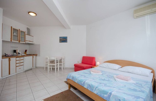 Novi Vinodolski Apartment | 26 m² Apartment ∙ 3 guests