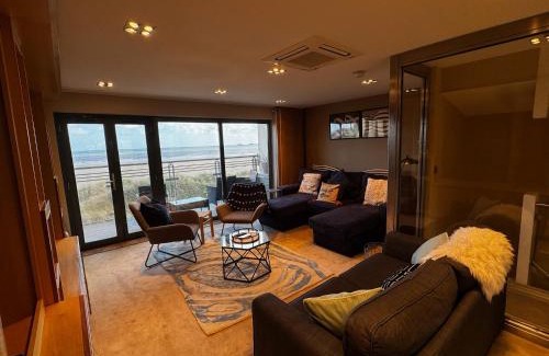 Castle Apartment | 26 St Christophers court