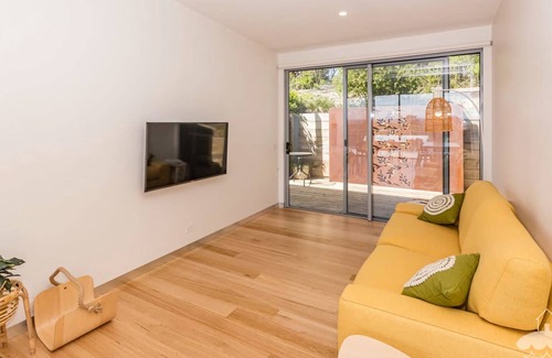 Sandy Point House | 28 Ennisvale Avenue, Sandy Point