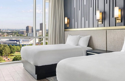 Luckie-Marietta District Resort | 2b resort suite big-city living with a side of Southern charm