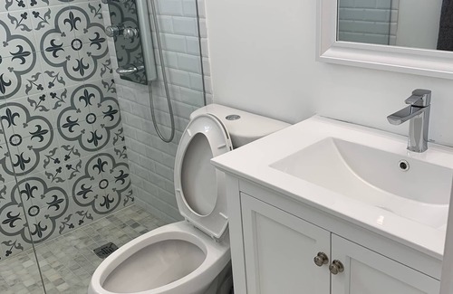 Liberty City Apartment | 2BD Adorable Apt mins fromWynwood, Design District, & Beaches!