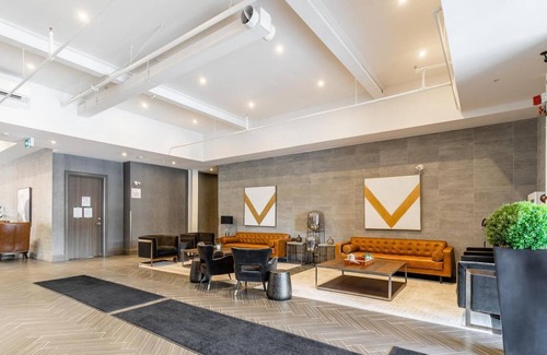 Kirkendall North Apartment | 2BR 2 Storey Loft Free Parking Gym 2