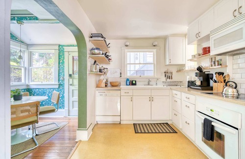 Overlook House | 2BR/2BA Patio Steps to Mississippi Ave