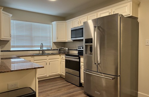 Hillcrest House | 2br 2ba updated LR Home - Stiff Station/Heights/Hillcrest Near UAMS