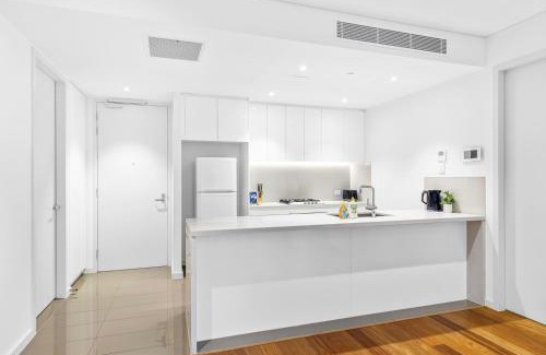 Burwood Apartment | 2BR Apartment in heart of Burwood