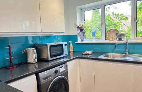 Lacey Green House | 2BR Comfortable Spacious Furnished Property with Parking