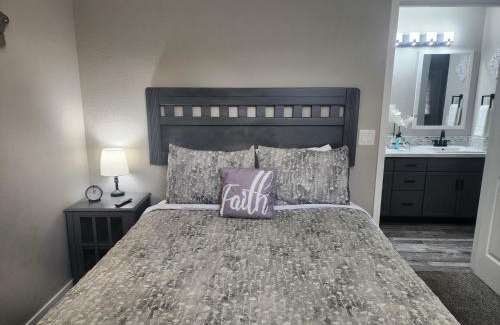 Downtown Branson Apartment | 2BR Cozy Condo - Located at Fall Creek Resort - FREE TICKETS INCLUDED - FC 53-5