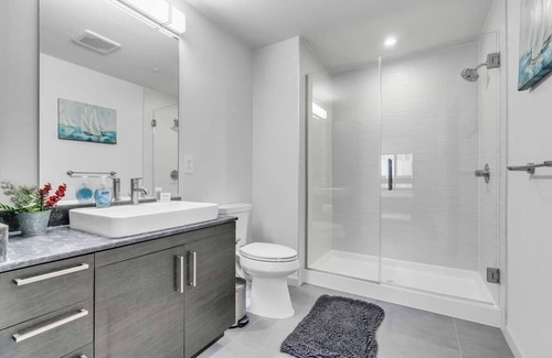 Navy Yard Apartment | 2BR Furnished Apartment Near Nationals Park