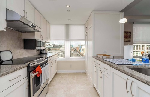 Chinatown Apartment | 2BR Furnished Apt. near Washington Monument