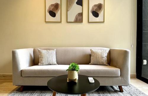 Centro Apartment | 2BR Modern Condo - Rooftop Pool with Stunning Views