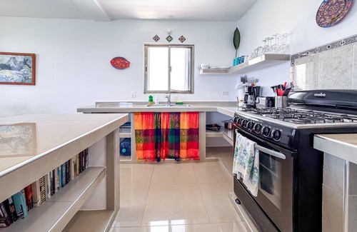 Colonia Meteorologico Condo | 2BR Ocean View w/Shared Rooftop Pool