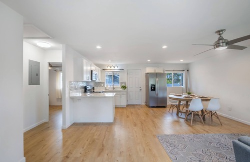 Wahiawa House | 2BR Wahiawa - Sleeps 4 + AC, WiFi + Garden & Beach