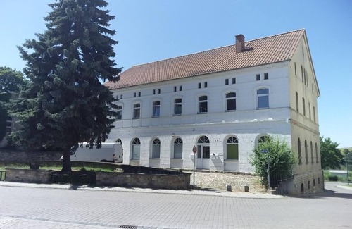 Seehausen Apartment | 2min from the lake, modern apartment 58 sqm/12 km from Motorsportarena Oschersleben