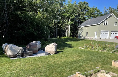 Town Hill House | 2nd Floor Apartment *MONTHLY RENTAL with no cleaning fees*