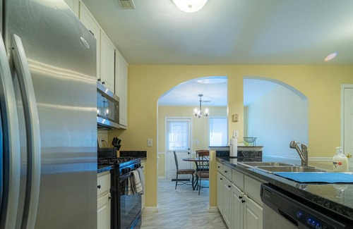 Rex House | 3/2 Pet Friendly-Mins from ATL