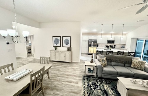 Sumter County House | 3/3 w/4-Seater Golf Cart in Moultrie Creek, The Villages!