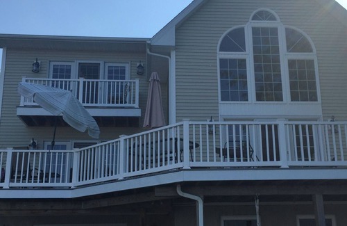 Clayton Cottage | 3 bdrm, 2 bath St Lawerence Riverfront rental in the heart of 1000 Island