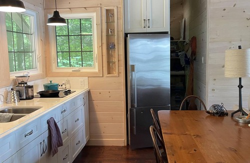 Muskoka Lakes Cottage | 3 bed 1 bath Cottage on Lake Rosseau with 2 bed 1 bath Guest Bunkie
