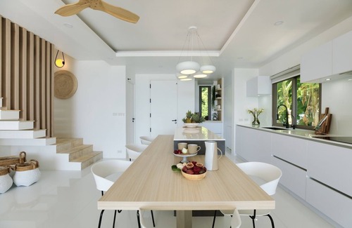 Moo 5 Villa | 3 Bed/4 Bath BEACHSIDE VILLA with SEA and SUNSET VIEWS, 150 meters walk to BEACH