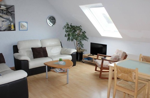 Halsdorf Other | 3-bed apartment attic storey left - Ferienwohnungen Bauernhof Heck